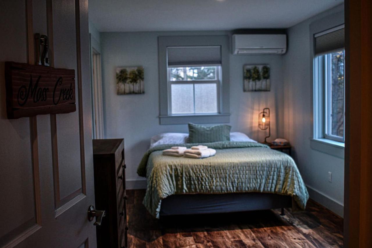 Brook Road Inn Goshen Εξωτερικό φωτογραφία